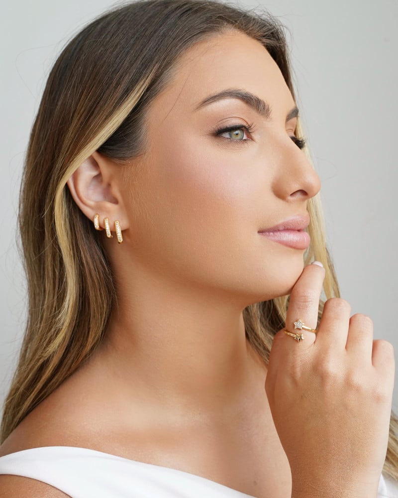 Anel Ajustável Estrelas Cravejado Cristal Tamanho G Banhado a Ouro 18K