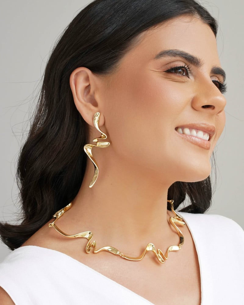 Gargantilha Irregular Orgânica Banho Dourado