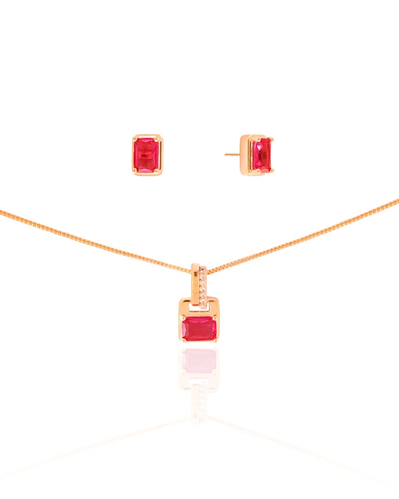 Conjunto Retangular Rubi Cravejado Cristal Banhado na Ouro 18K