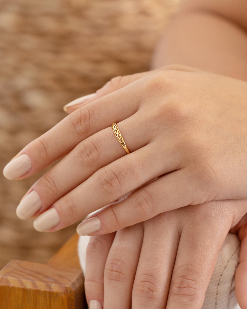 Anel Detalhes Vazados Tamanho 14 Banhado a Ouro 18K