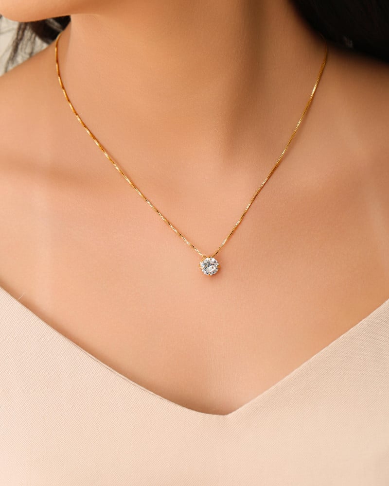 Conjunto Ponto de Luz Cristal 8 mm Banhado a Ouro 18K