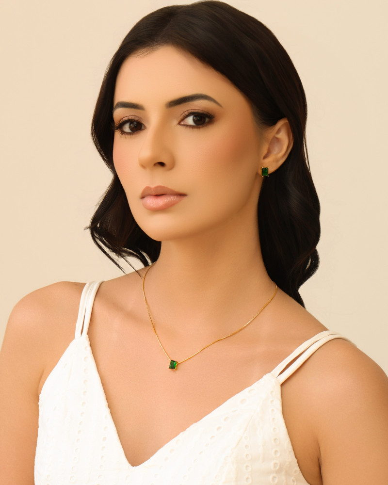 Conjunto Retangular Esmeralda Banhado a Ouro 18K