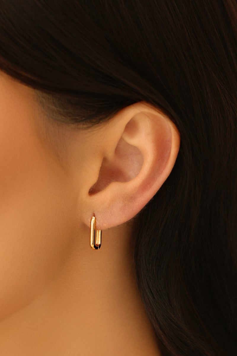 Brinco Argola Click Retangular Lisa 1.4 cm Banhado a Ouro 18K