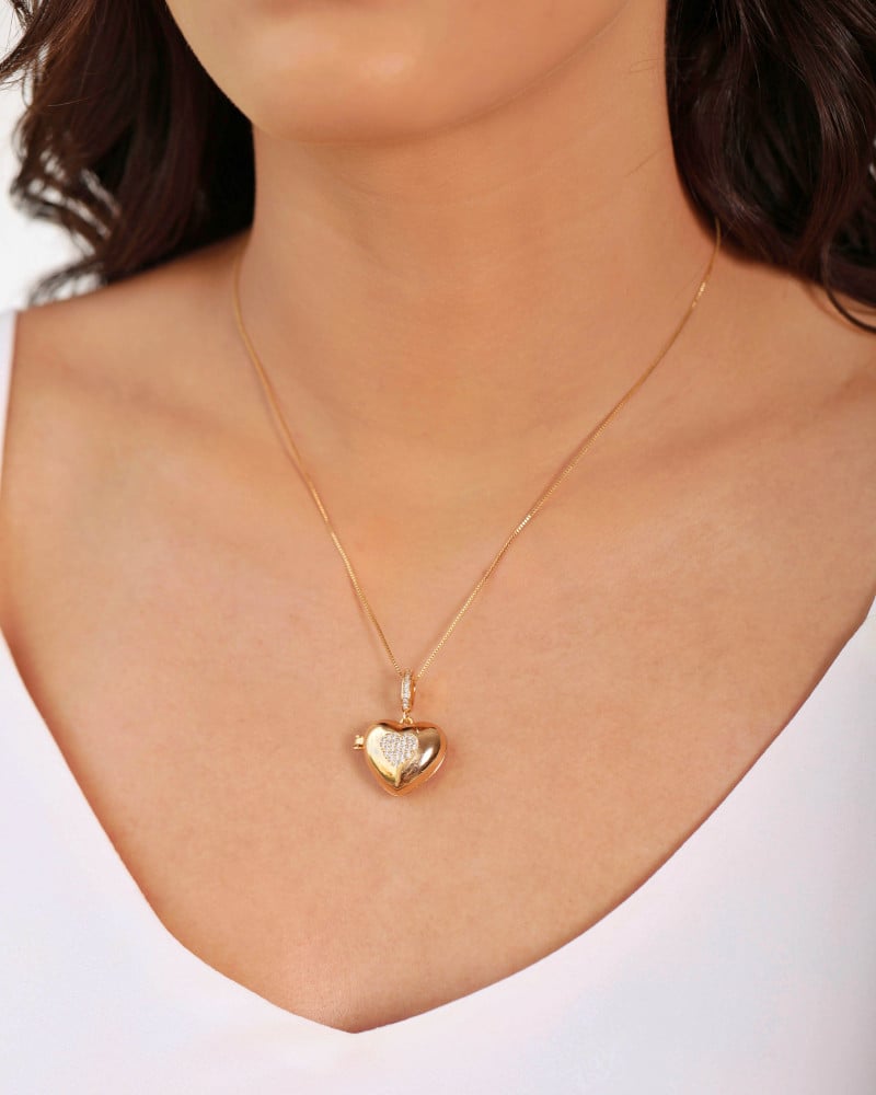 Relicário Coração Cravejado Cristal Banhado a Ouro 18K - 45 cm