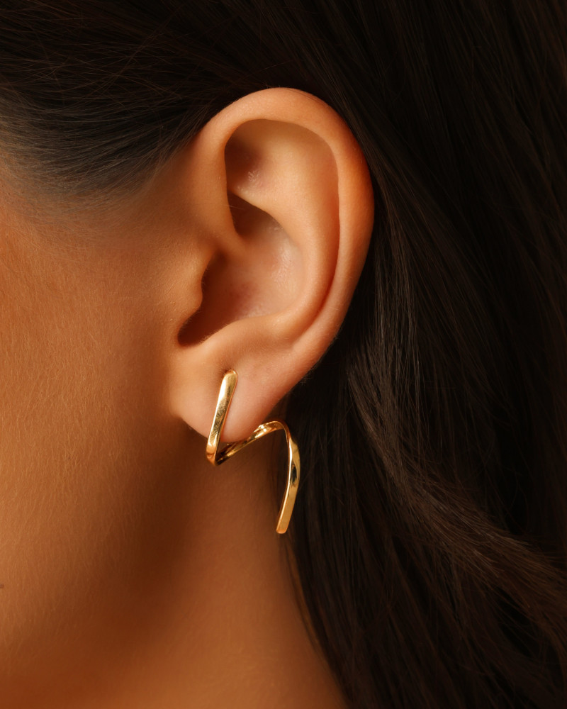 Brinco Orgânico Espiral Liso 2.7 cm Banhado a Ouro 18K