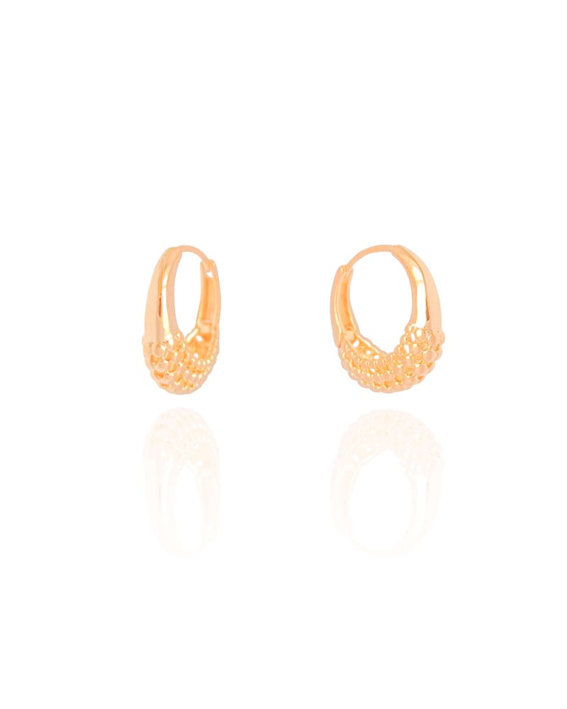 Brinco Argola Click Bolinhas Vazadas 1.9 cm Banhado a Ouro 18K