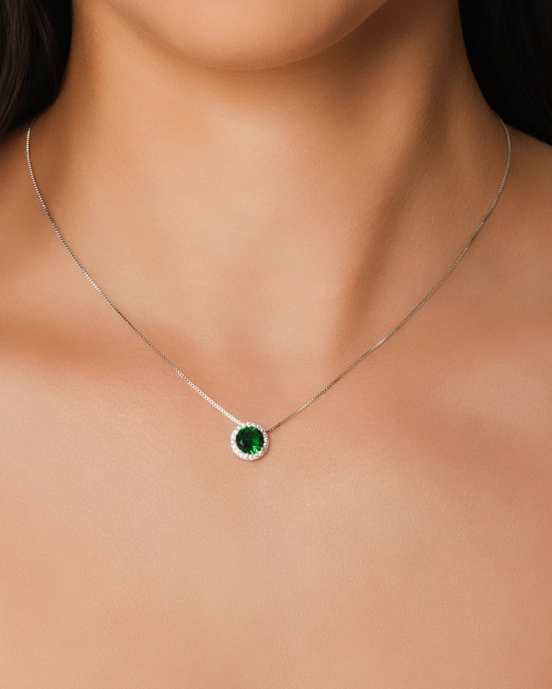 Conjunto Ponto de Luz Esmeralda Cravejado Cristal Ródio Branco