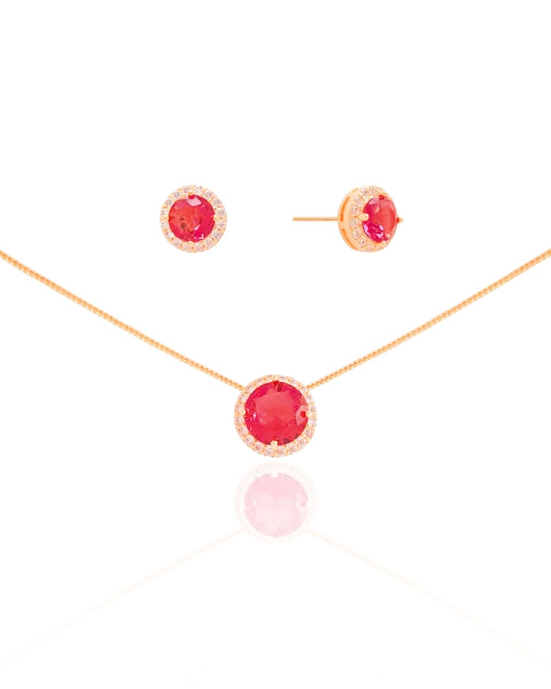 Conjunto Ponto de Luz Rubi Cravejado Cristal Banhado a Ouro 18K
