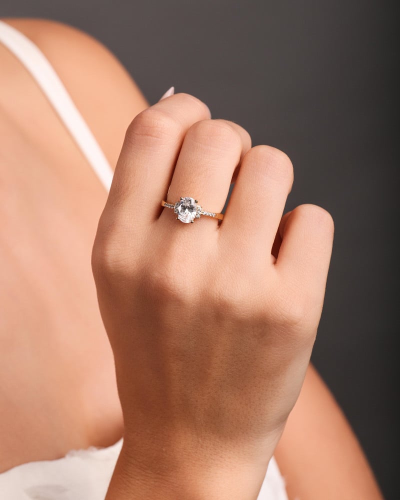 Anel Ajustável Cravejado Oval Cristal Tamanho Único Banhado a Ouro 18K