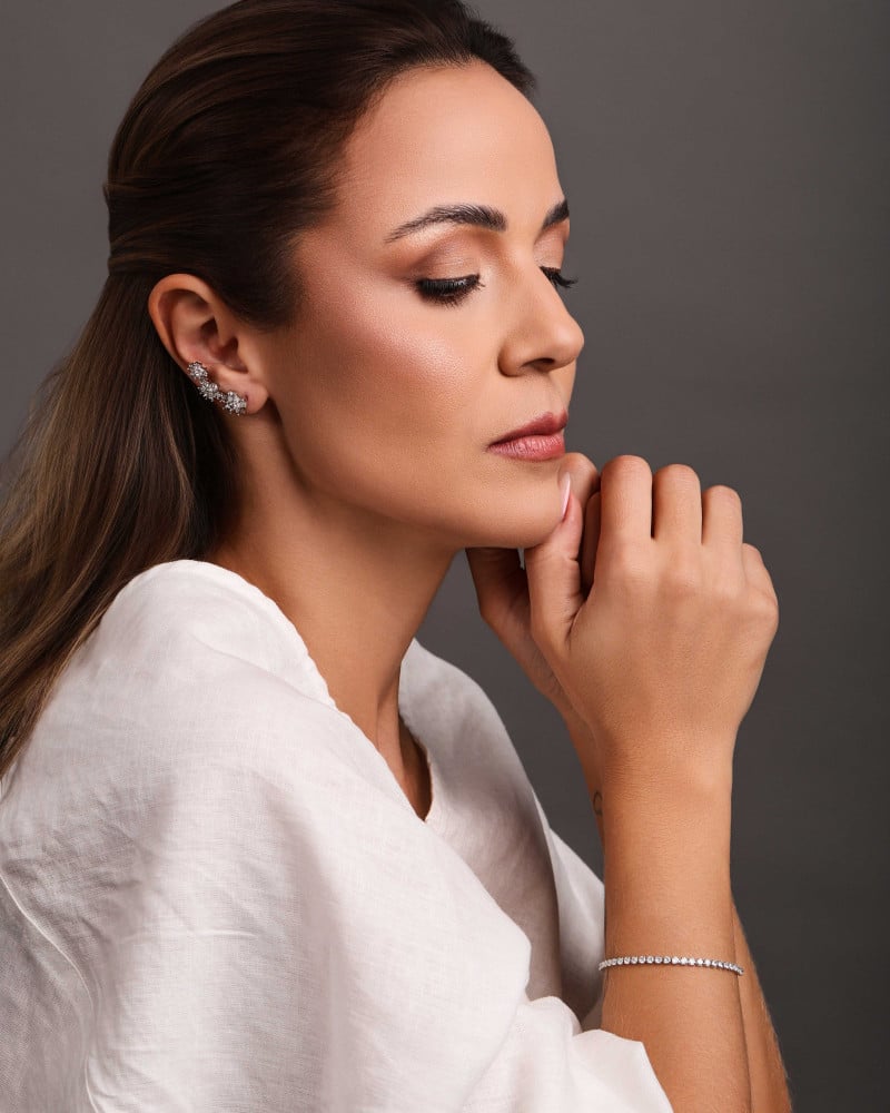 Ear Cuff Flores Cravejadas Cristal Ródio Branco