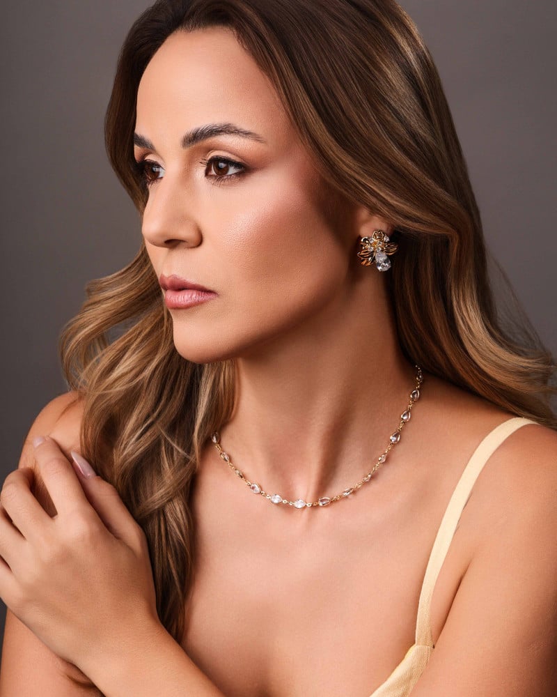 Brinco Flor Gota Pontos de Luz Cristal Banhado a Ouro 18K