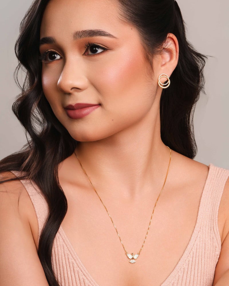 Brinco Círculos Entrelaçados Cravejados Cristal Banhado a Ouro 18K