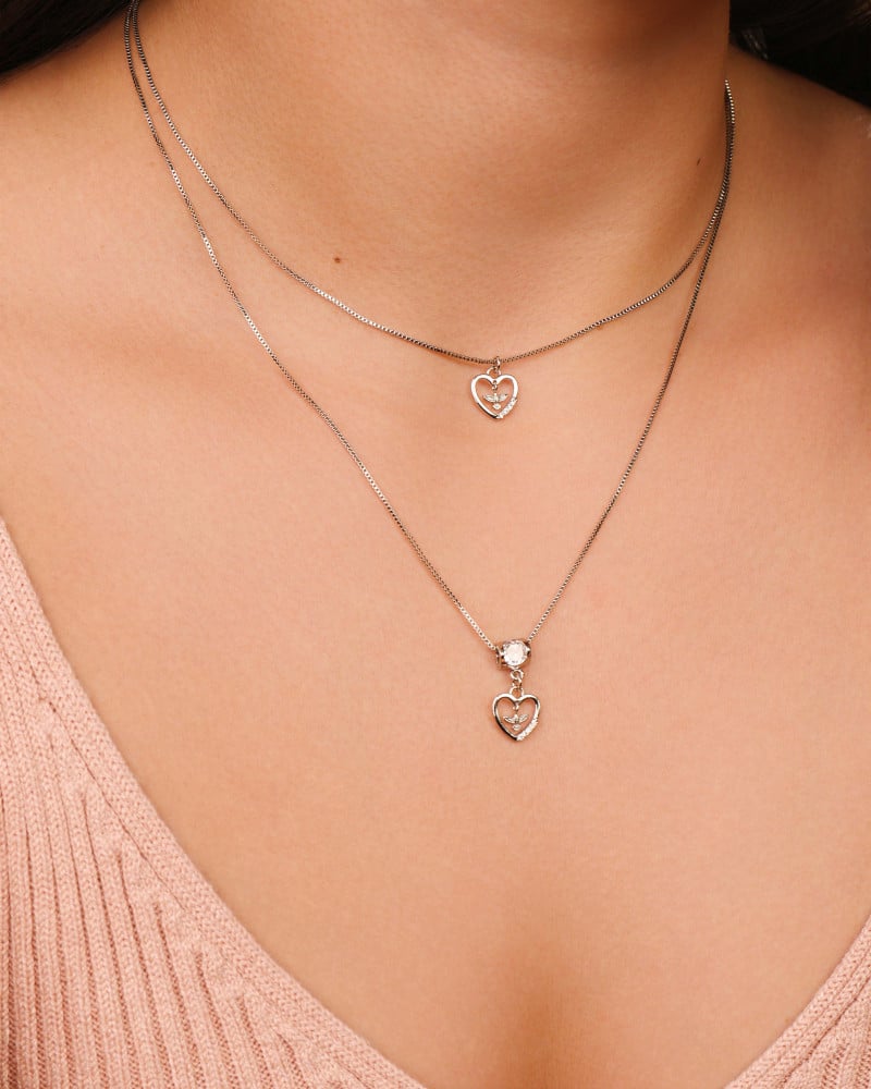 Gargantilha Dupla Corações Espirito Santo Cravejado Cristal Ródio Branco