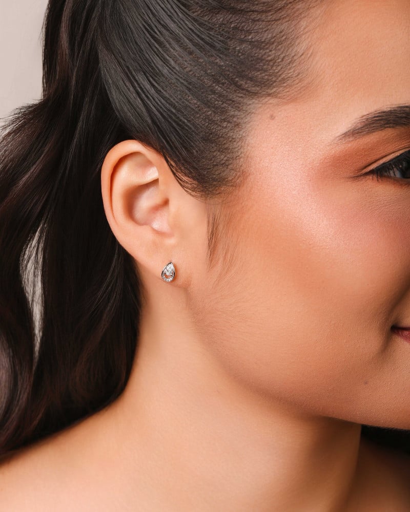 Brinco Gota Vazada Cravejada Cristal Ródio Branco