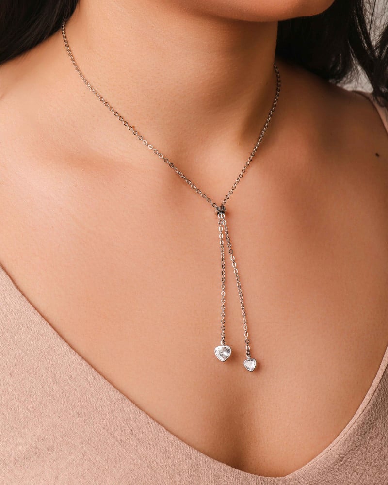 Gargantilha Gravata Elos Corações Cristais Ródio Branco - 50 cm