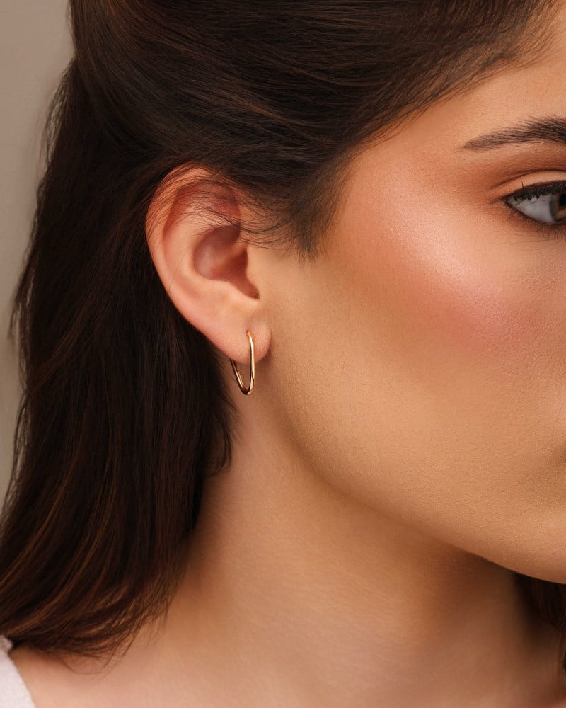 Brinco Argola Encaixe Fio Oval 1.8 cm Banhado a Ouro 18K