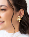 Brinco Flor Lisa Banhado a Ouro 18K
