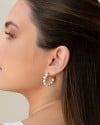 Brinco Argola Pérolas Banhado a Ouro 18K