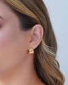 Brinco Argola Click Abaulada Lisa 1.5 cm Banhado a Ouro 18K