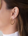 Brinco Argola Torcida 3.1 cm Banhado a Ouro 18K