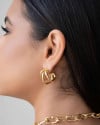 Brinco Argola Três Filetes Orgânicos Lisos 2.5 cm Banhado a Ouro 18K