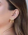 Brinco Argola Click Elíptica Lisa 2.5 cm Banhado a Ouro 18K