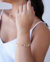Pulseira Elos Conchas Estrelas Pontos de Luz Coloridos Banhado a Ouro 18K