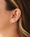 Brinco Argola Click Bolinhas 1.3 cm Banhado a Ouro 18K