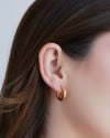 Brinco Argola Click Redonda Lisa 2.0 cm Banhado a Ouro 18K