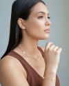 Choker Bolinhas Borboletas Pérolas Banhado a Ouro 18K