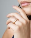 Anel Cravejado Oval Cristal Tamanho 17 Banhado a Ouro 18K