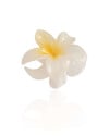 Presilha Flor Tropical Branca Tamanho G