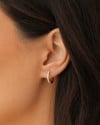 Brinco Argola Click Cravejada Cristal 1.3 cm Banhado a Ouro 18K