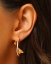 Brinco Argola Torcida Cravejada Cristal 2.8 cm Banhado a Ouro 18K