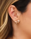 Brinco Laço Orgânico Cravejado Cristal 1.8 cm Banhado a Ouro 18K