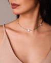 Choker Elos Trevos Tom Madrepérola 1.0 cm Ródio Branco