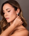 Brinco Quadrado Ponto de Luz Esmeralda Cravejado Cristal Banhado a Ouro 18K