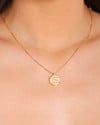 Gargantilha com Pingente Redondo Personalizado Banhado a Ouro 18K