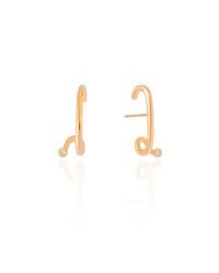 Ear Hook Liso Ponto de Luz Cravação Inglesa Banhado a Ouro 18K